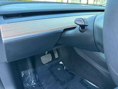 Used 2023 Tesla Model 3 Standard Range RWD image 30