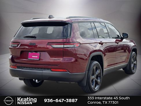 Used 2025 Jeep Grand Cherokee L Limited w/ Black Appearance Package AWD/4WD image 3