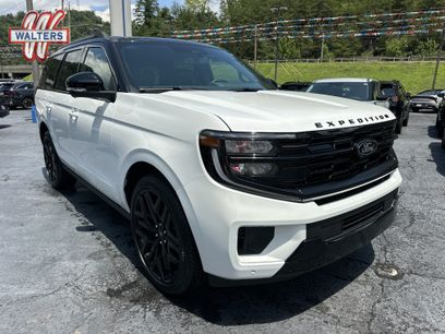 New 2026 Ford Expedition Platinum w/ Stealth Performance Package