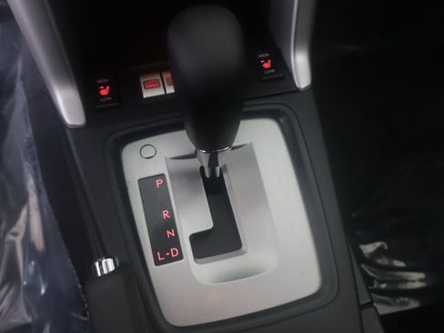 Used 2017 Subaru Forester 2.5i Premium w/ All-Weather Package image 7