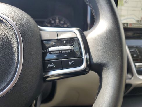 Used 2023 Kia Sorento S image 20