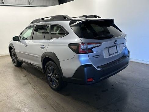 Used 2025 Subaru Outback Onyx Edition XT image 31