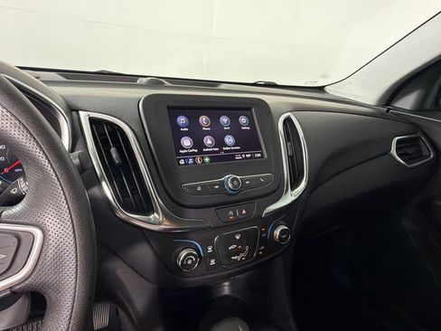 Used 2022 Chevrolet Equinox LT FWD image 19