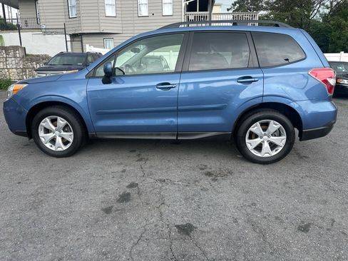 Used 2015 Subaru Forester 2.5i Premium w/ All-Weather Package AWD/4WD image 6