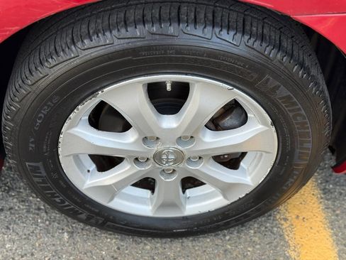 Used 2011 Toyota Camry LE w/ LE Extra-Value Pkg FWD image 26