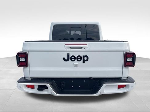 Used 2021 Jeep Gladiator Overland AWD/4WD image 13