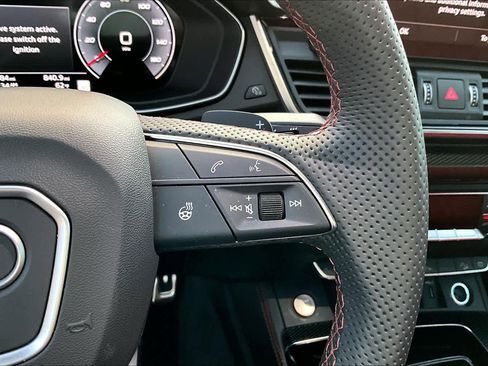 Certified 2025 Audi SQ5 Prestige w/ Prestige Package image 24