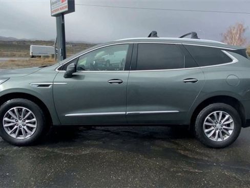 Used 2022 Buick Enclave Essence image 5