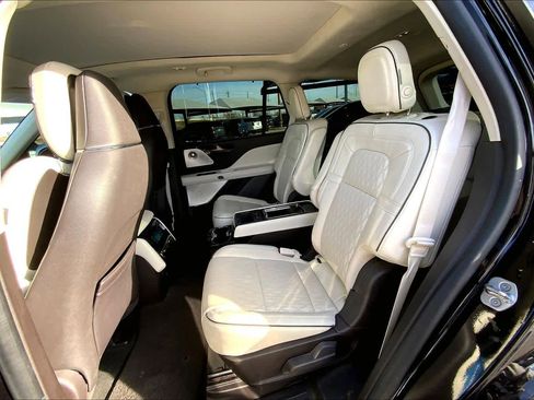 Used 2020 Lincoln Aviator Black Label w/ Dynamic Handling Package image 19