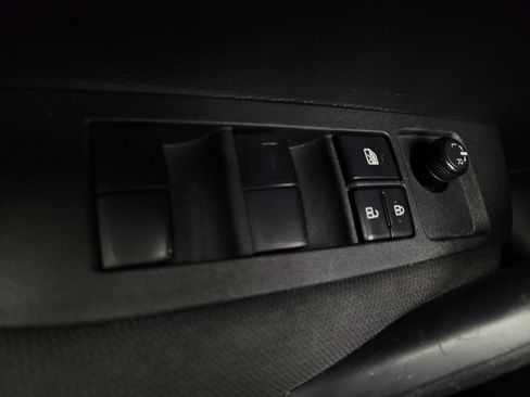 Used 2024 Toyota Corolla LE FWD image 27