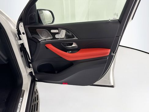 Used 2025 Mercedes-Benz GLE 63 AMG S image 26