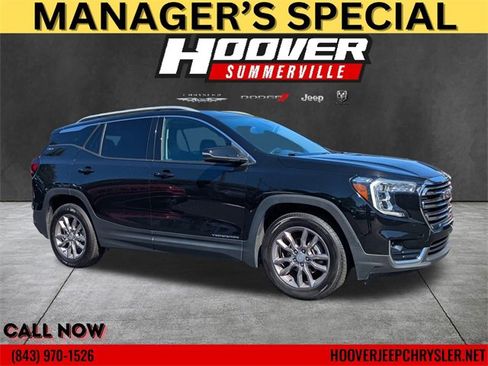 Used 2023 GMC Terrain SLT image 1