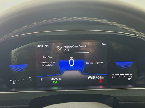 Certified 2023 Volkswagen Tiguan SE R-Line image 15