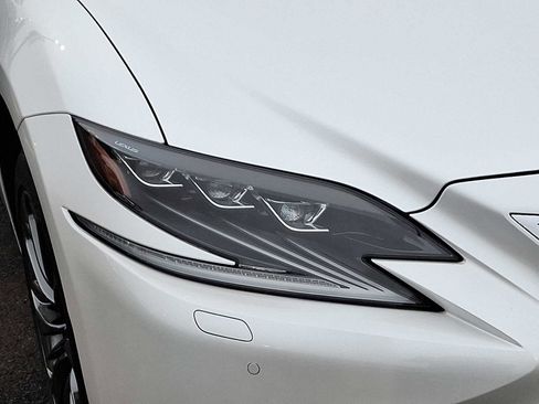 Used 2018 Lexus LS 500 AWD image 9