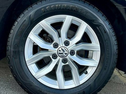 Used 2017 Volkswagen Passat 1.8T S FWD image 21