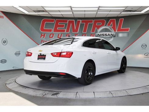 Used 2024 Chevrolet Malibu LS image 5