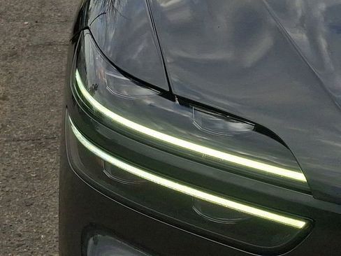 Used 2024 Genesis GV70 2.5T w/ Sport Prestige Package image 10