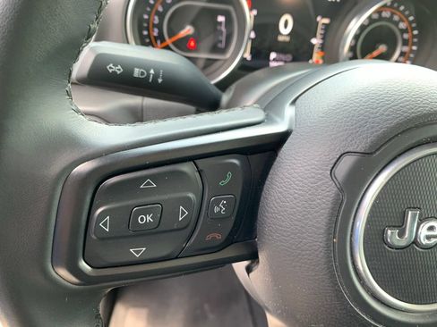 Used 2021 Jeep Wrangler Sport AWD/4WD image 27
