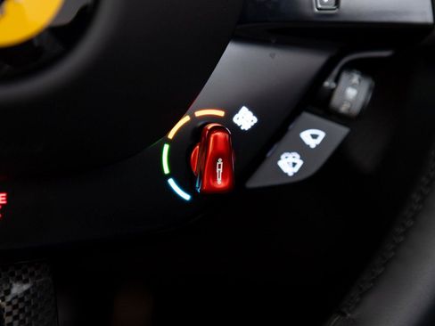 Certified 2024 Ferrari Roma Spider RWD image 64