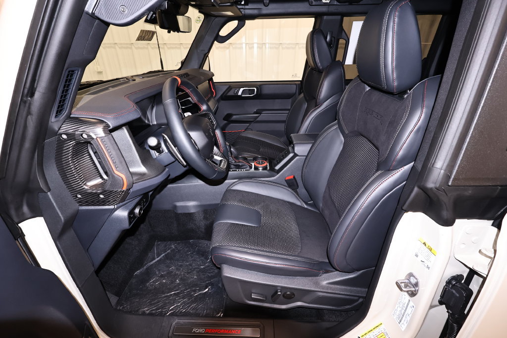 New 2026 Ford Bronco Raptor w/ Interior Carbon Fiber Pack AWD/4WD image 12