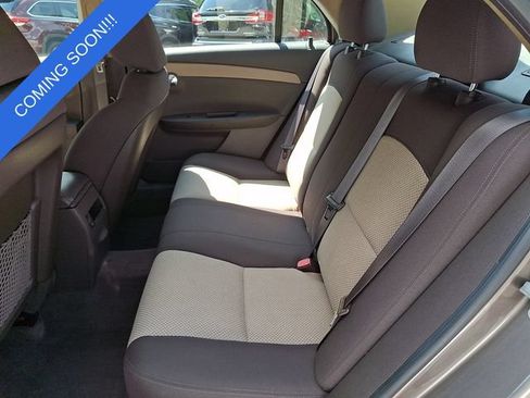 Used 2011 Chevrolet Malibu LS FWD image 16