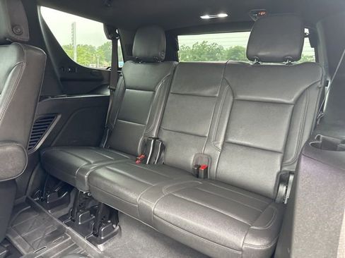 Used 2024 Chevrolet Tahoe Z71 w/ Luxury Package AWD/4WD image 31