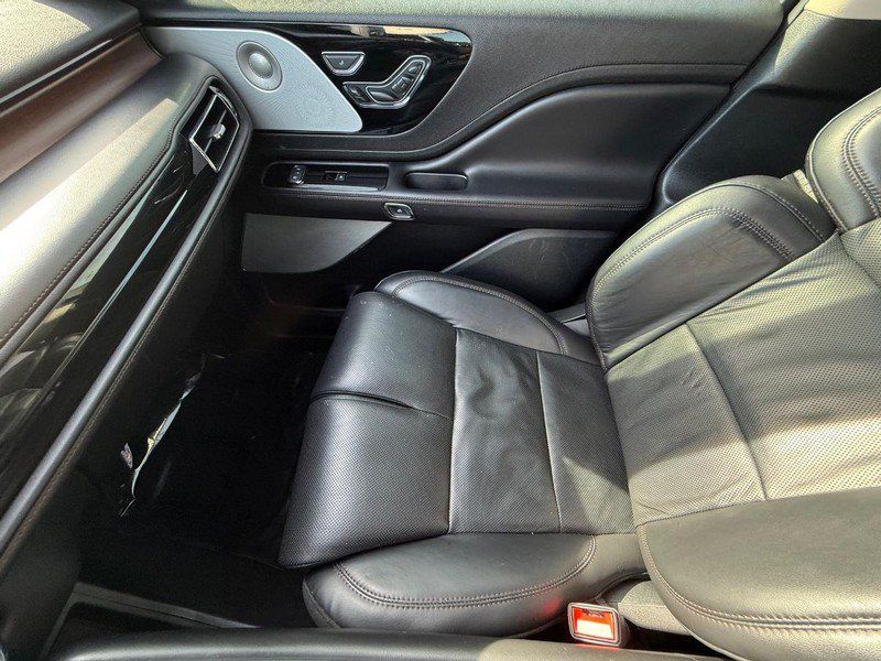 Certified 2023 Lincoln Aviator Reserve w/ Equipment Group 201A AWD/4WD image 25