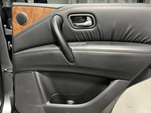 Used 2023 Nissan Armada SL image 17