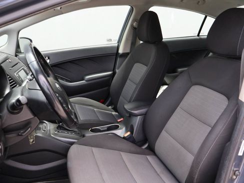Used 2015 Kia Forte EX w/ UVO Package W/17" Alloys FWD image 9