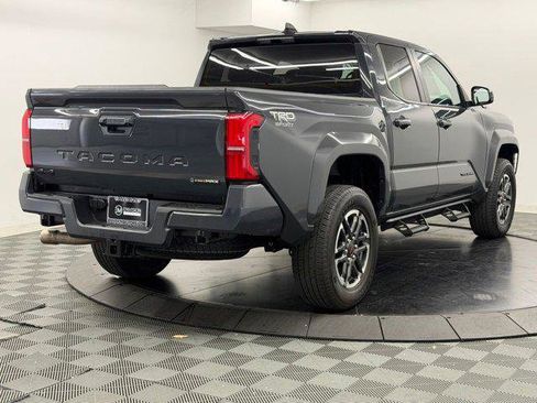 Certified 2025 Toyota Tacoma TRD Sport AWD/4WD image 10