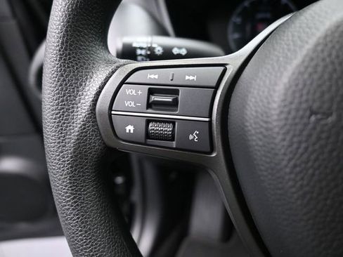 Certified 2026 Honda HR-V LX image 29