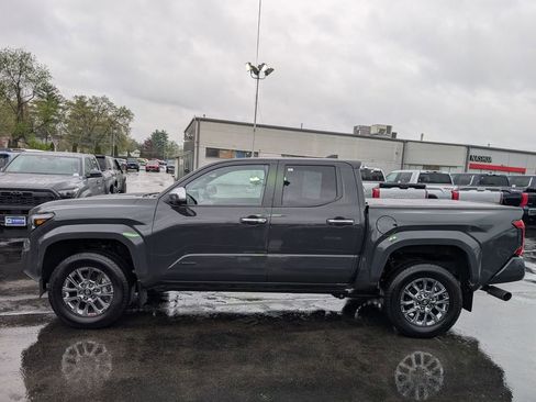Certified 2025 Toyota Tacoma Limited AWD/4WD image 3