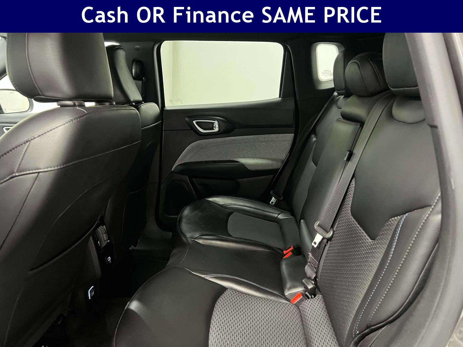 Certified 2023 Jeep Compass Latitude AWD/4WD image 15