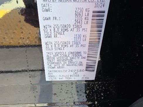 Used 2025 Nissan Pathfinder Platinum w/ Cargo Package AWD/4WD image 32