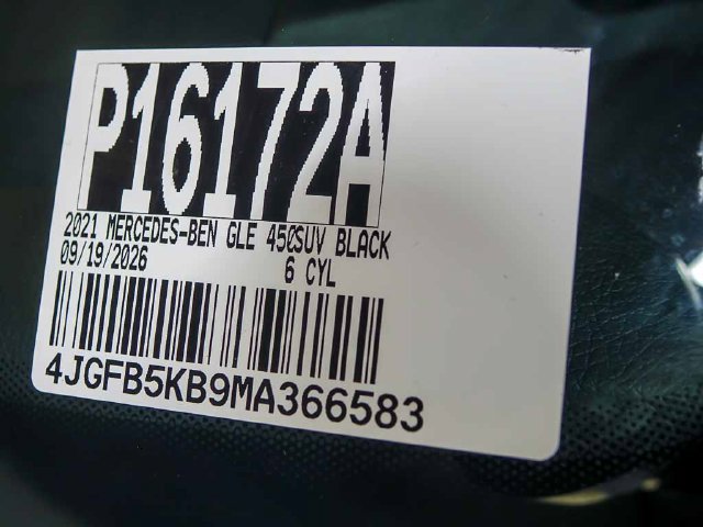 Used 2021 Mercedes-Benz GLE 450 4MATIC w/ AMG Line Exterior image 38