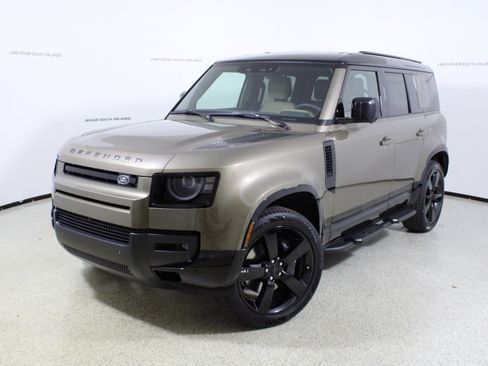 New 2026 Land Rover Defender 110 X-Dynamic SE image 1