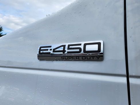 New 2027 Ford E-450 and Econoline 450 Super Duty w/ Power Equipment Group RWD image 20