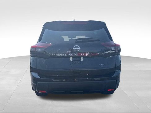 Used 2025 Nissan Rogue S AWD/4WD image 9