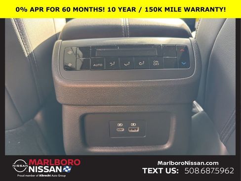 New 2025 Nissan Pathfinder SL image 28