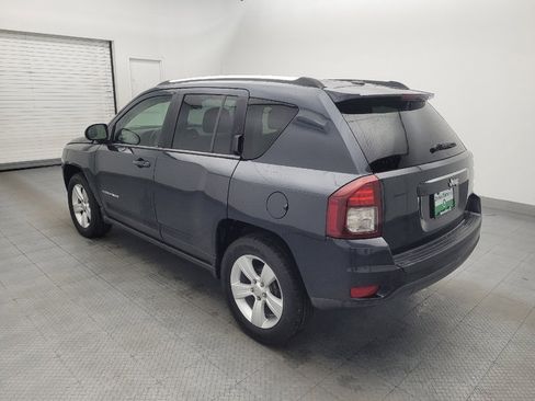 Used 2014 Jeep Compass Latitude w/ Sun/Sound Group FWD image 5