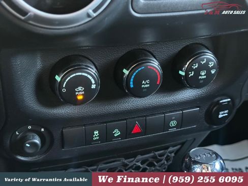 Used 2014 Jeep Wrangler Unlimited Rubicon AWD/4WD image 18