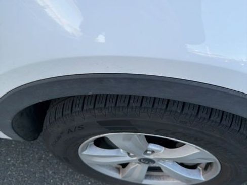 Used 2021 Kia Sorento LX image 5