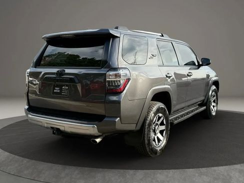 Used 2018 Toyota 4Runner TRD Off-Road image 4