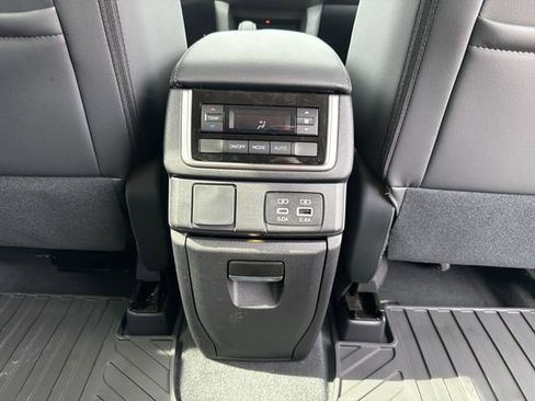 New 2026 Subaru Ascent Premium image 21