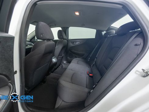 Used 2023 Chevrolet Malibu RS FWD image 25