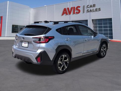 Used 2025 Subaru Crosstrek 2.5i Premium AWD/4WD image 6