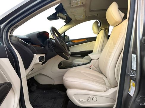 Used 2016 Lincoln MKC Reserve image 10