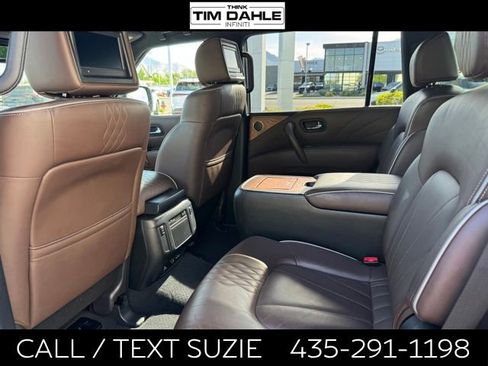 Used 2017 INFINITI QX80 Limited AWD/4WD image 19