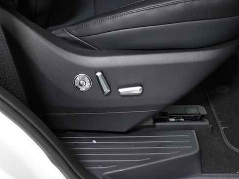 New 2026 Lincoln Navigator Reserve image 40