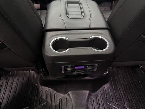 Used 2022 Chevrolet Tahoe Z71 w/ Z71 Off-Road Package image 26